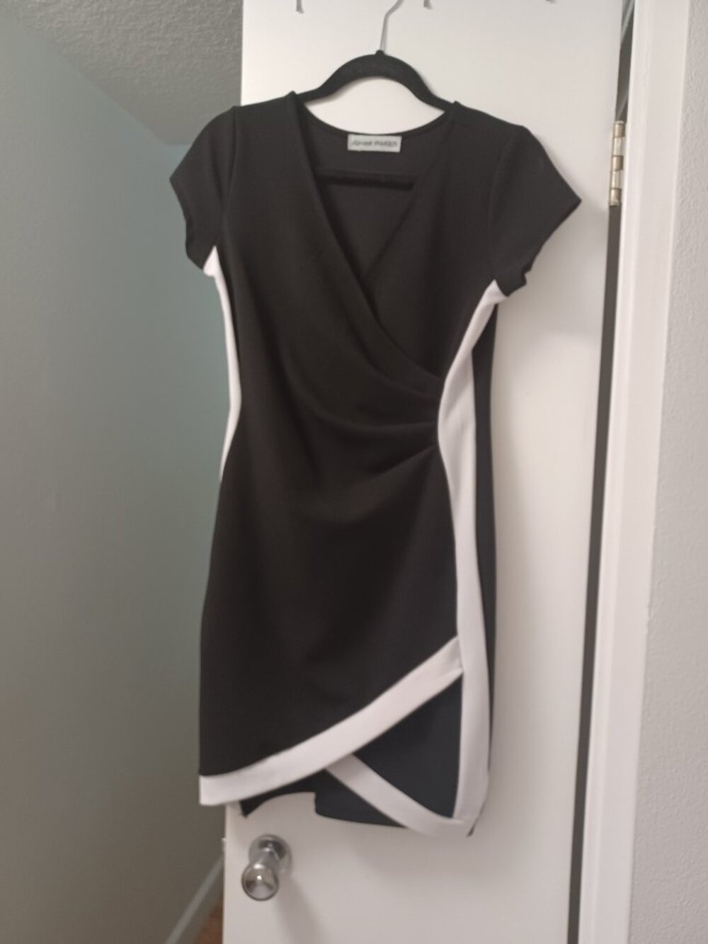 Almost Famous Dress Size Medium